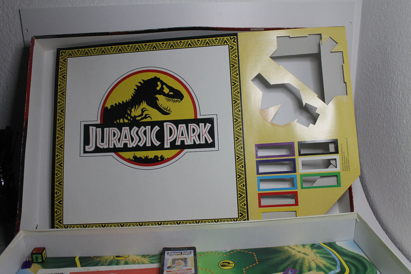 Laden Sie das Bild in Galerie -Viewer, Jurassic Park 1992 Parker alles komplett Vintage Brettspiel Vintage
