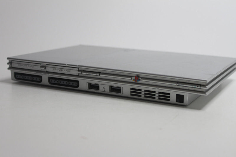 Laden Sie das Bild in Galerie -Viewer, Sony Playstation2, PS2 Slim PAL Konsole Silber OVP mit Controller - getestet
