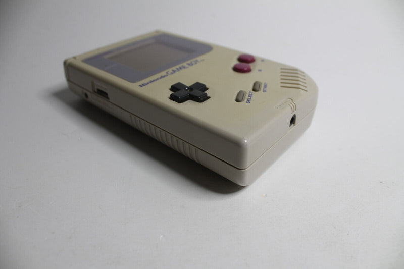 Laden Sie das Bild in Galerie -Viewer, Nintendo Game Boy Spielkonsole - Grau toller Zustand voll funktionsfähig

