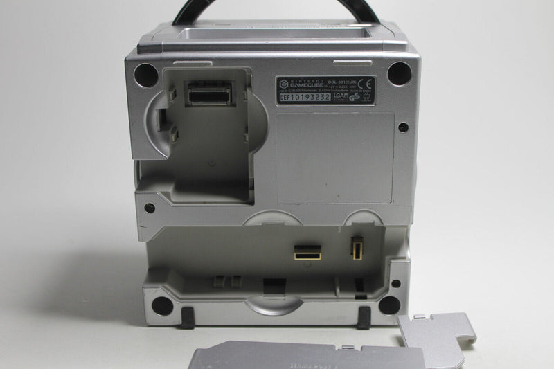 Laden Sie das Bild in Galerie -Viewer, NGC - Nintendo GameCube Konsole Silber mit Controller
