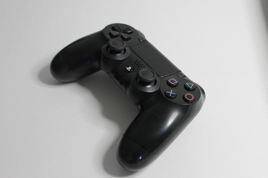 Sony PlayStation 4 Ultimate Player 1TB Spielkonsole - Schwarz