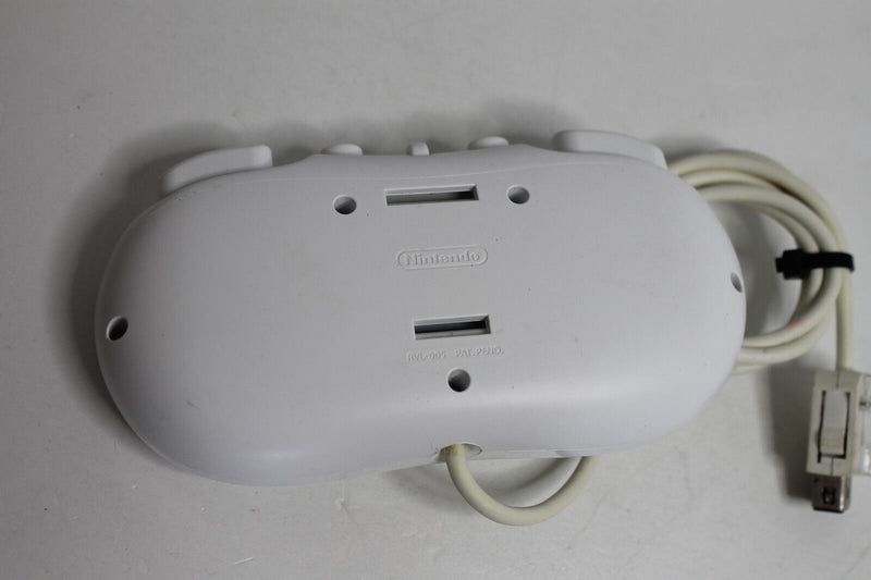 Laden Sie das Bild in Galerie -Viewer, Nintendo Classic (RVLARW1) Gamepad Controller
