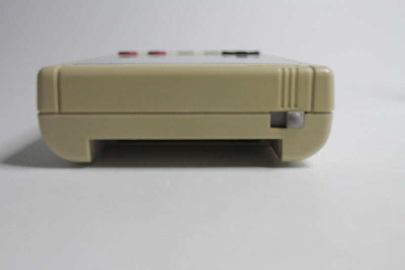 Laden Sie das Bild in Galerie -Viewer, Nintendo Game Boy Spielkonsole - Grau toller Zustand voll funktionsfähig
