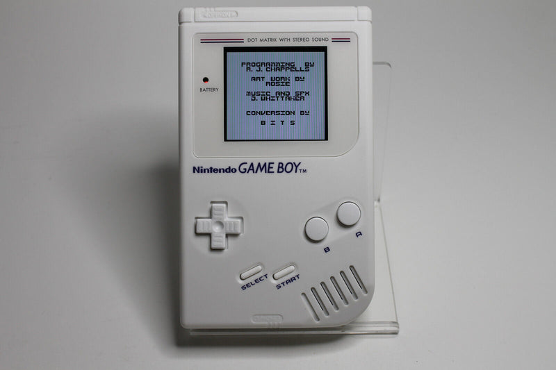 Laden Sie das Bild in Galerie -Viewer, Nintendo Gameboy Classic weiß Handheld mit IPS V5 LCD-Display Mod - TOP Zustand

