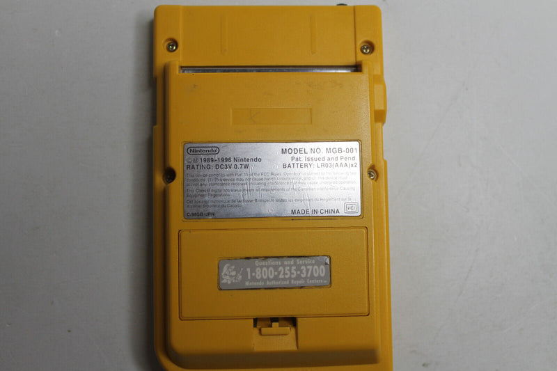 Laden Sie das Bild in Galerie -Viewer, Nintendo Game Boy Pocket Gelb Handheld-Spielkonsole
