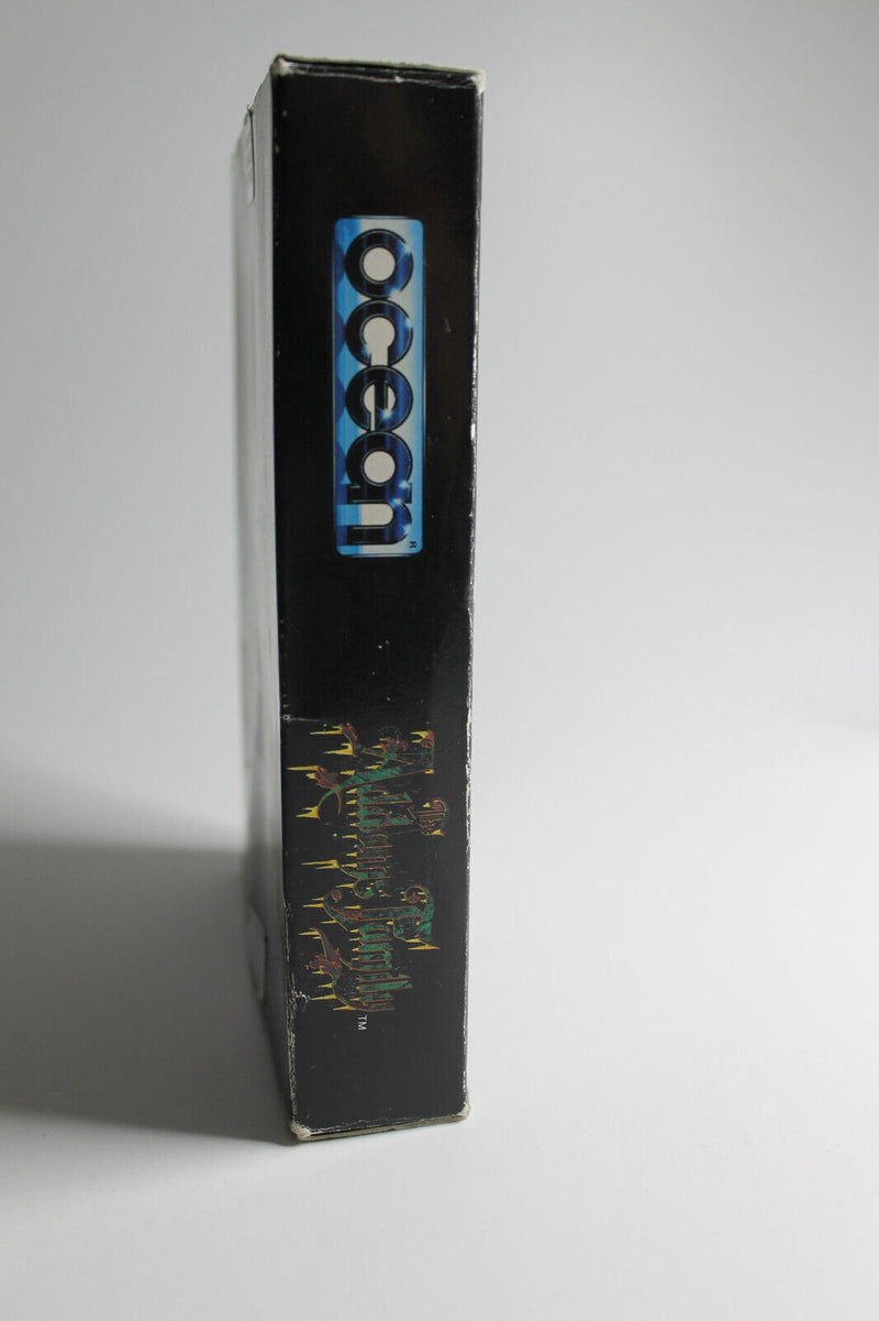 Laden Sie das Bild in Galerie -Viewer, SNES Super Nintendo The Addams Family mit OVP und Anleitung Acryl Case
