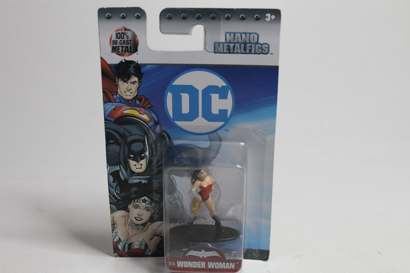 Laden Sie das Bild in Galerie -Viewer, DC Universe Nano Metalfigs OVP Wonder Woman
