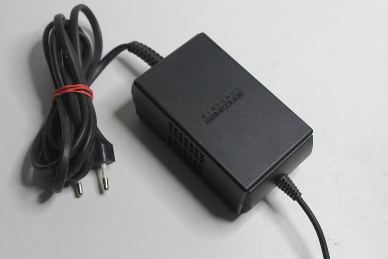 Laden Sie das Bild in Galerie -Viewer, NGC - Nintendo GameCube Konsole Silber mit Controller
