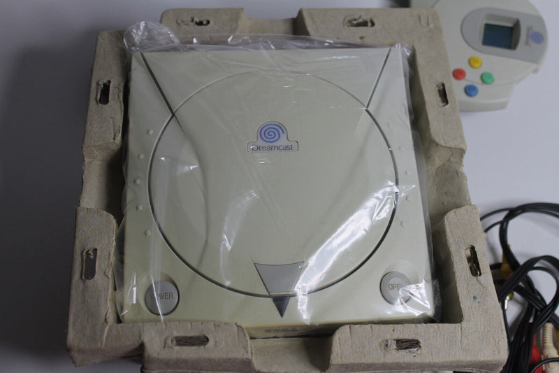 Laden Sie das Bild in Galerie -Viewer, Sega Dreamcast - Konsole inkl. OVP
