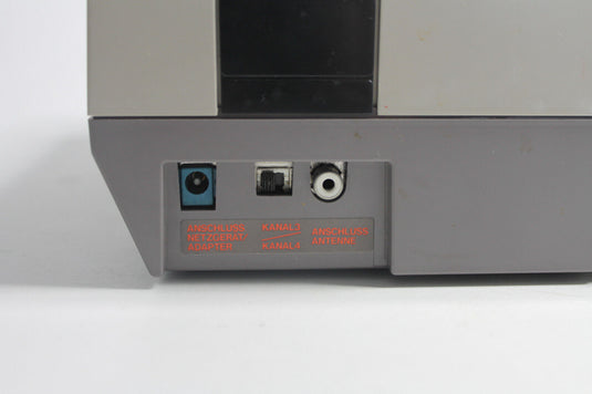 Nintendo Super Entertainment System Spielekonsole - Grau (NES-001) - defekt