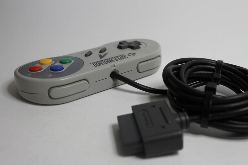 Laden Sie das Bild in Galerie -Viewer, Nintendo Super Famicom Spielkonsole - Grau (SHVC001)
