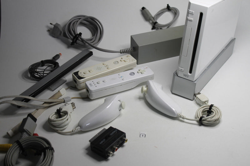 Laden Sie das Bild in Galerie -Viewer, Nintendo Wii Sports Pack 512MB Spielekonsole - Weiß mit Allem
