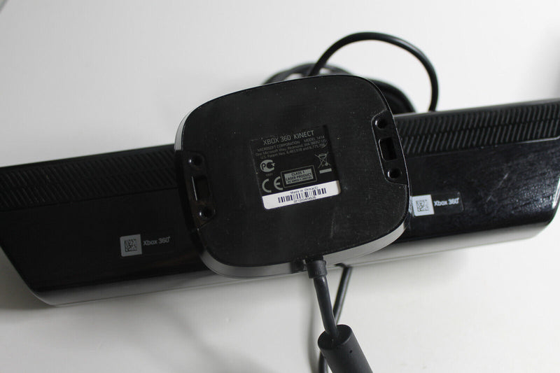 Laden Sie das Bild in Galerie -Viewer, Microsoft Xbox 360 Kinect Sensor + 4 Kinect-Spiele - Kamera - in schwarz -
