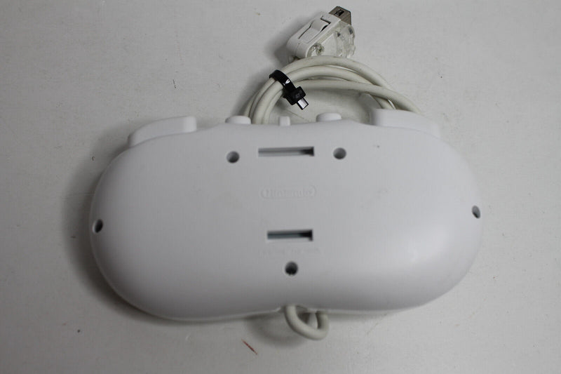 Laden Sie das Bild in Galerie -Viewer, Nintendo Classic (RVLARW1) Gamepad Controller
