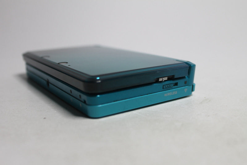 Laden Sie das Bild in Galerie -Viewer, Nintendo 3DS Spilelkonsole - Aqua Blau Wackelkontakt -  geht direkt wieder aus

