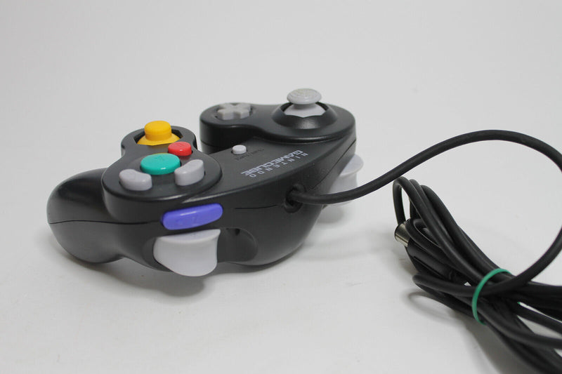 Laden Sie das Bild in Galerie -Viewer, Nintendo DOL003 GameCube Controller - Schwarz
