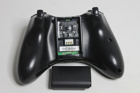 Microsoft Xbox 360 E Konsole 250 GB schwarz + Orig. Controller - GEBRAUCHT