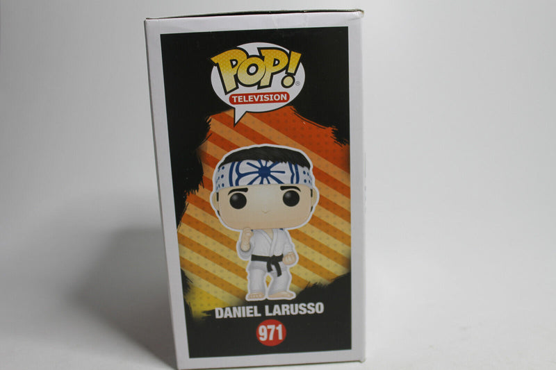 Laden Sie das Bild in Galerie -Viewer, POP Television 971 - Daniel Larusso Karate Kid / Cobra Kai - Vinyl Figur Funko
