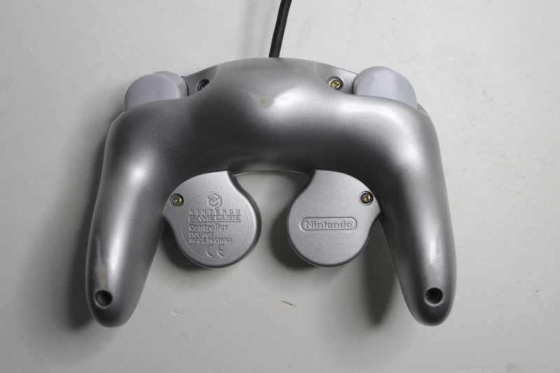 Laden Sie das Bild in Galerie -Viewer, NGC - Nintendo GameCube Konsole Silber mit Controller
