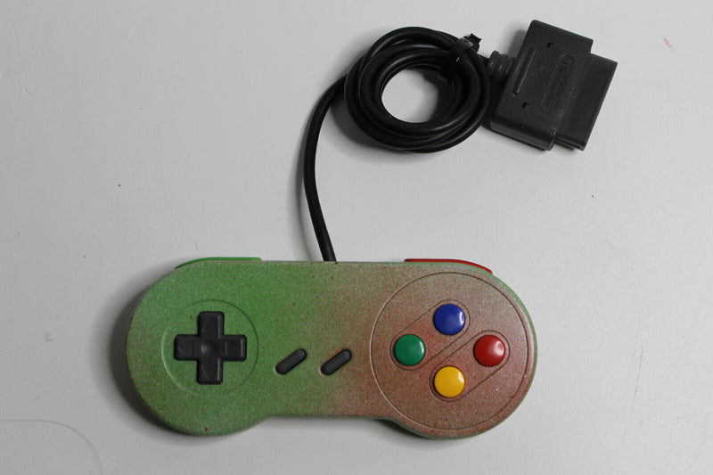 Laden Sie das Bild in Galerie -Viewer, Nintendo Super Famicom Spielkonsole - Custom Super Mario Edition - RARE -

