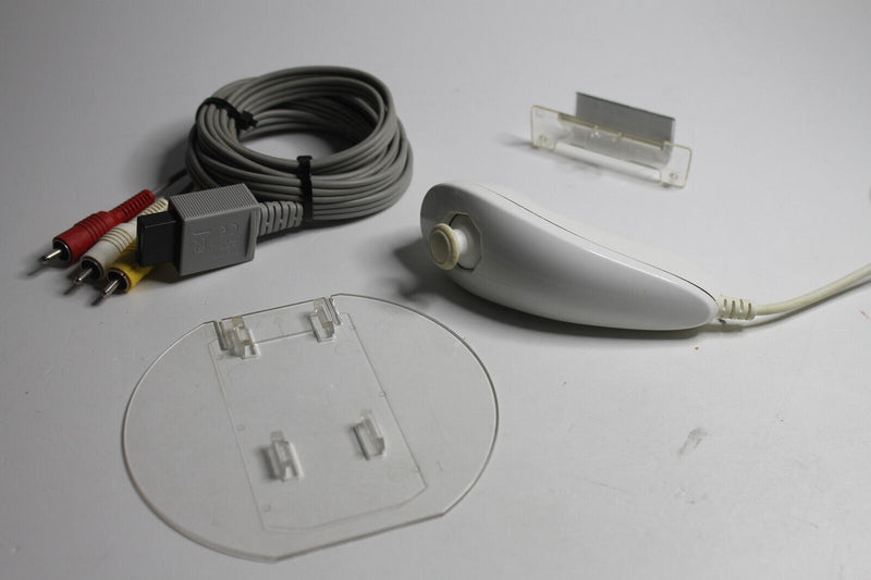 Laden Sie das Bild in Galerie -Viewer, Nintendo Wii Sports Pack 512MB Spielekonsole - Weiß (2100140)
