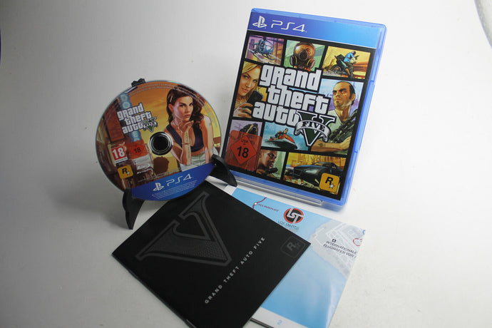 Grand Theft Auto V (PlayStation 4, 2014)