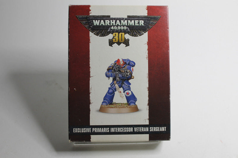 Laden Sie das Bild in Galerie -Viewer, Primaris Space Marines - Exclusive Intercessor Veteran Sergeant neu
