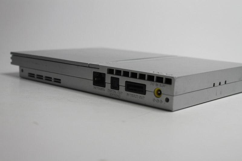 Laden Sie das Bild in Galerie -Viewer, Sony Playstation2, PS2 Slim PAL Konsole Silber OVP mit Controller - getestet
