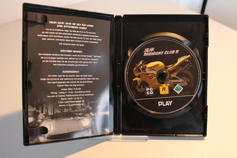 Laden Sie das Bild in Galerie -Viewer, Midnight Club II
