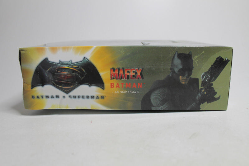 Laden Sie das Bild in Galerie -Viewer, MAFEX BATMAN vs Superman Actionfigur DC Comics Medicom Toy -Neu-
