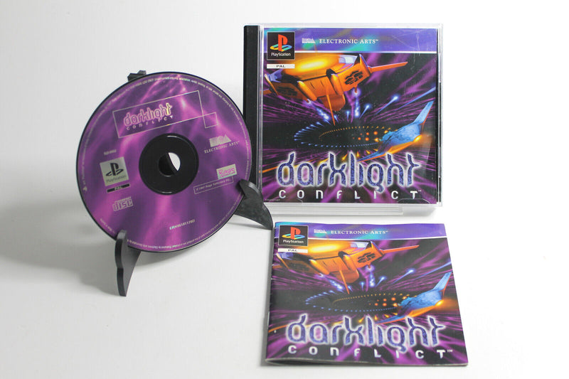 Laden Sie das Bild in Galerie -Viewer, Darklight Conflict | PS1 Playstation 1 | Spiel &amp; Anleitung | OVP | Getestet ✅
