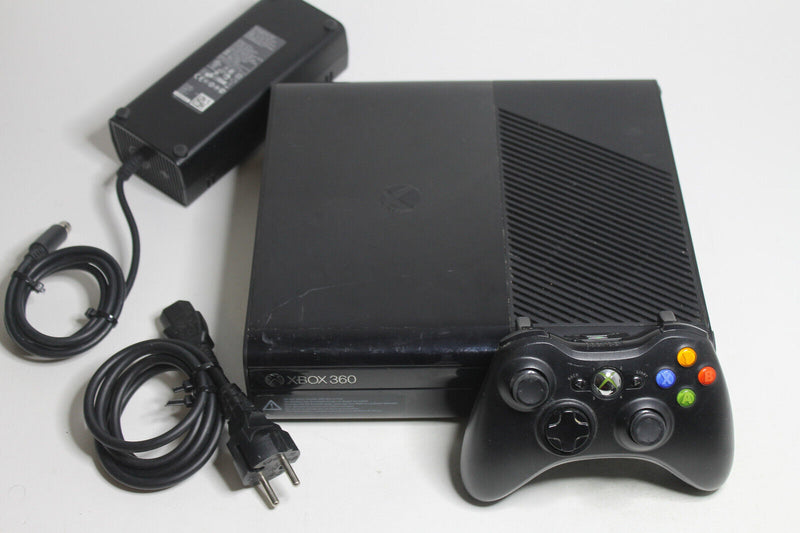 Laden Sie das Bild in Galerie -Viewer, Microsoft Xbox 360 E Konsole 250 GB schwarz + Orig. Controller - GEBRAUCHT
