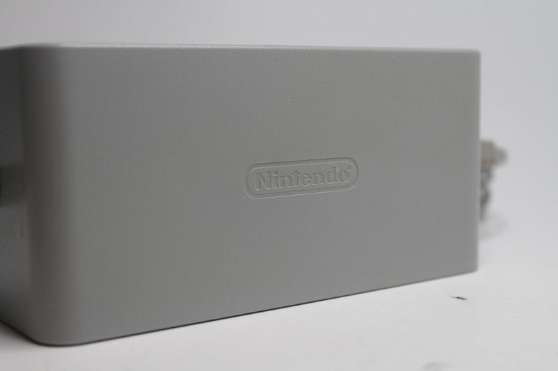 Laden Sie das Bild in Galerie -Viewer, Nintendo Wii U 32GB Konsolenpaket - Schwarz - guter Zustand
