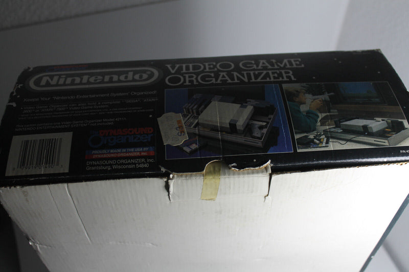 Laden Sie das Bild in Galerie -Viewer, Nintendo Video Game Organizer - OVP - Top Zustand - Original
